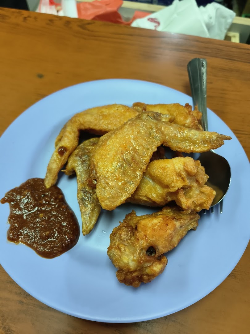 La Pona Snack Bar Nasi Lemak