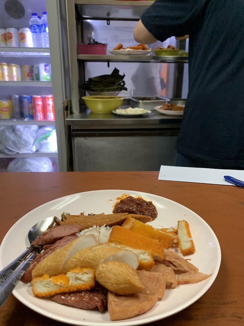 La Pona Snack Bar Nasi Lemak