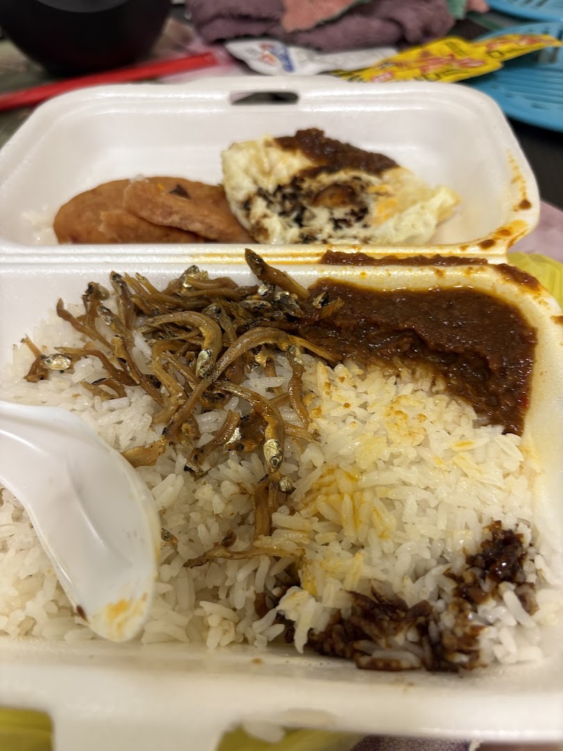 La Pona Snack Bar Nasi Lemak