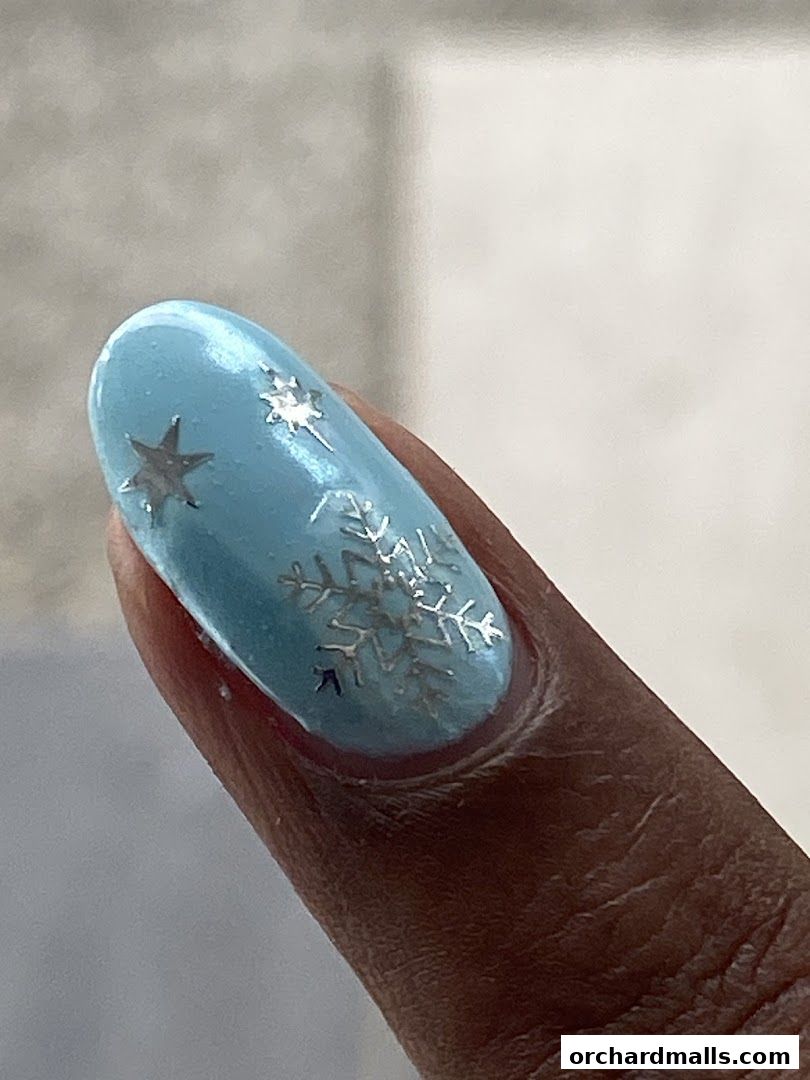 Ladies Bella - Nails, Lashes, Eyebrows