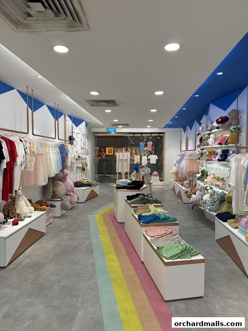 Le Petit Society Flagship Store
