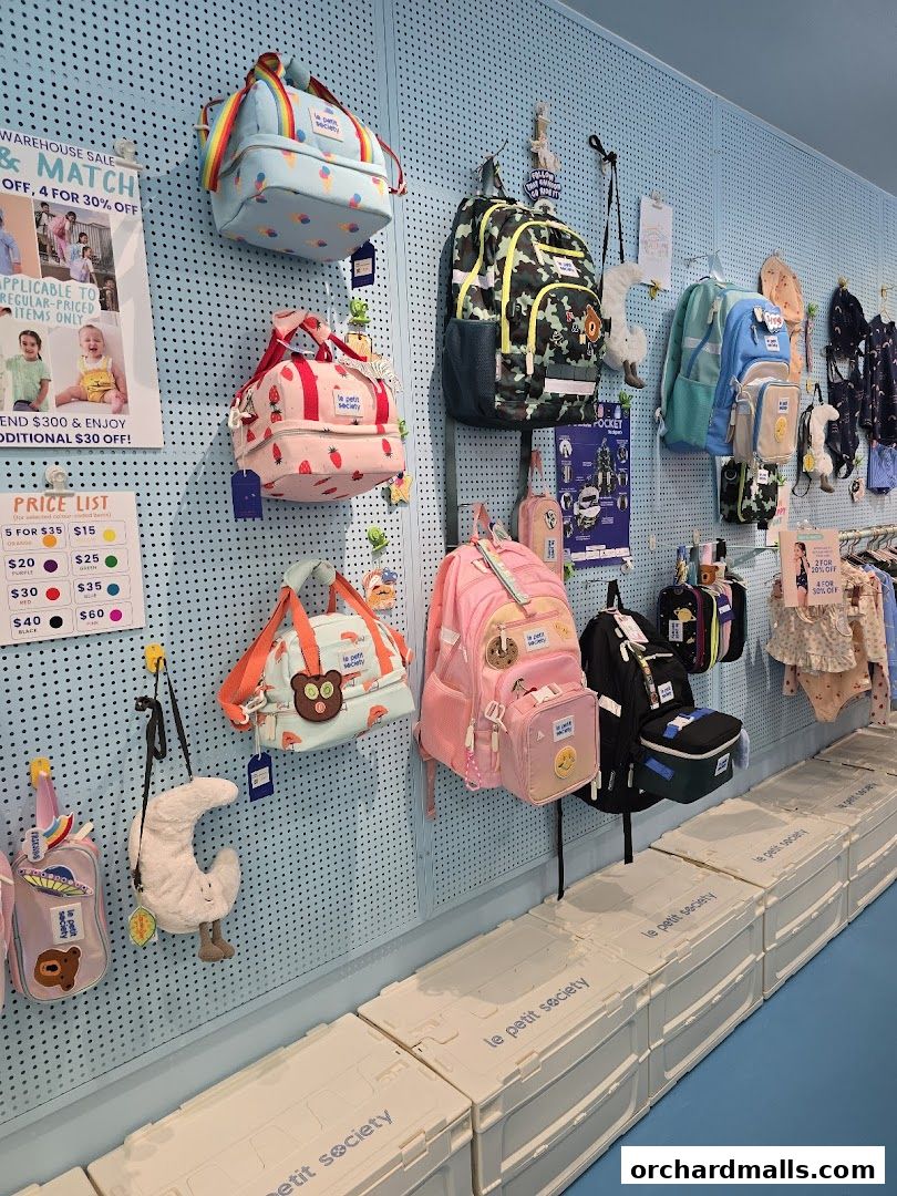 Le Petit Society Flagship Store