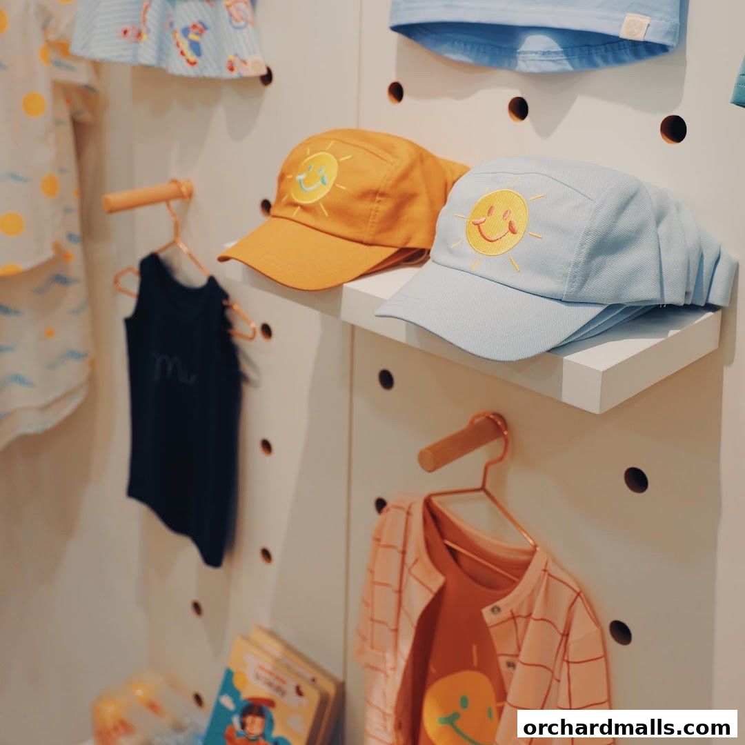 Le Petit Society Flagship Store