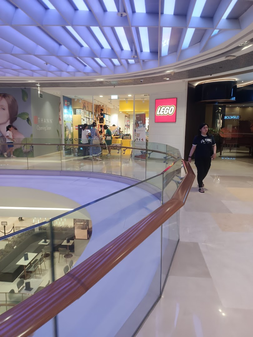 LEGO Certified Store Bricks World - ION