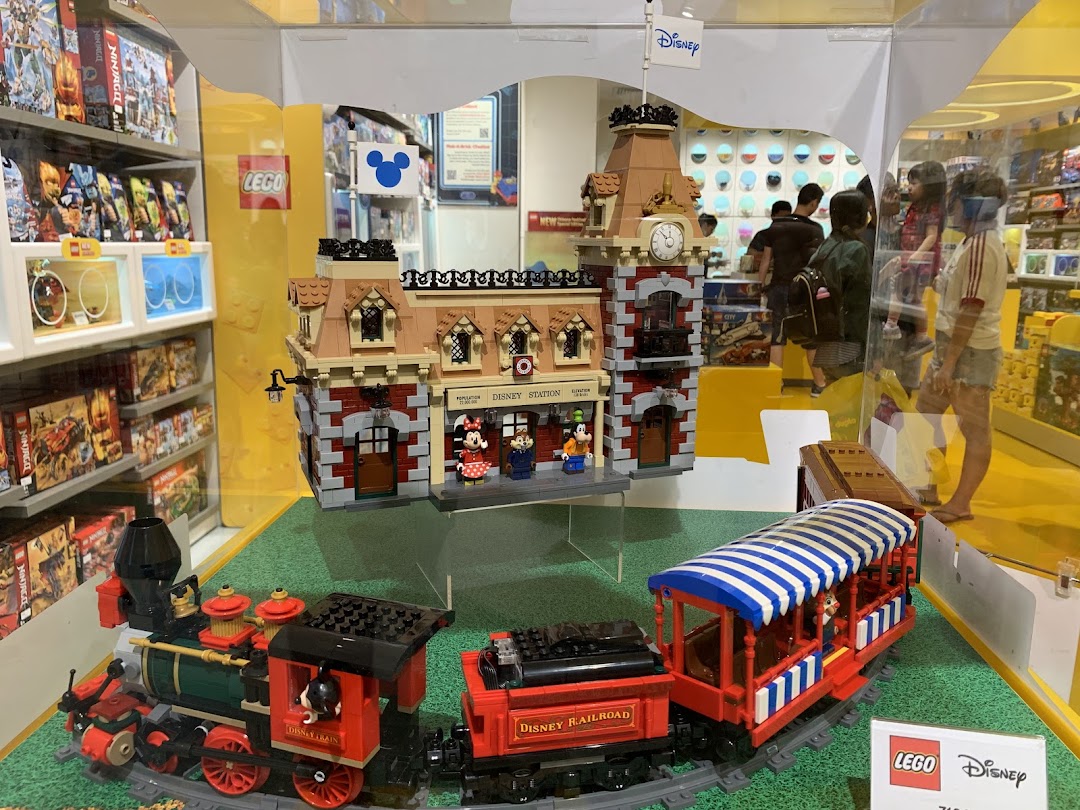 LEGO Certified Store Bricks World - ION