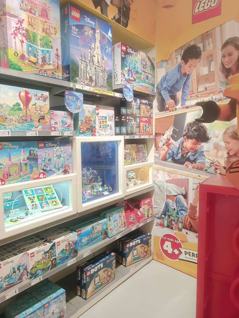 LEGO Certified Store Bricks World - ION