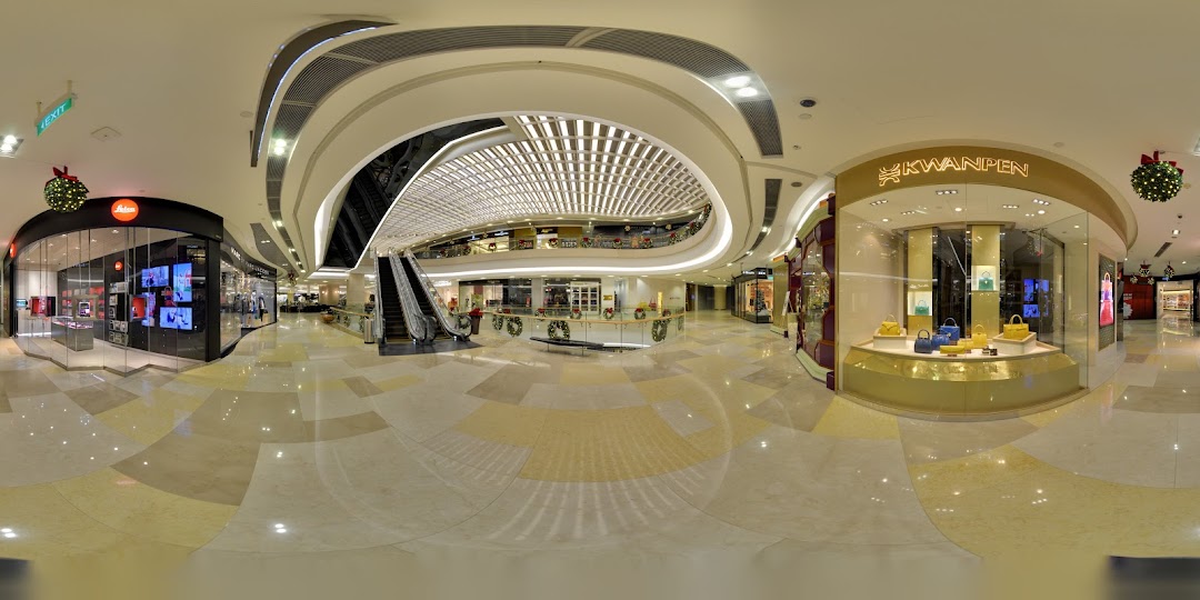 Leica Store ION Orchard