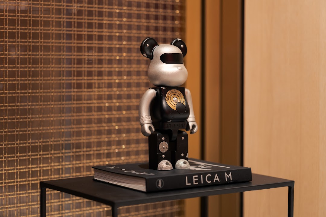 Leica Store ION Orchard