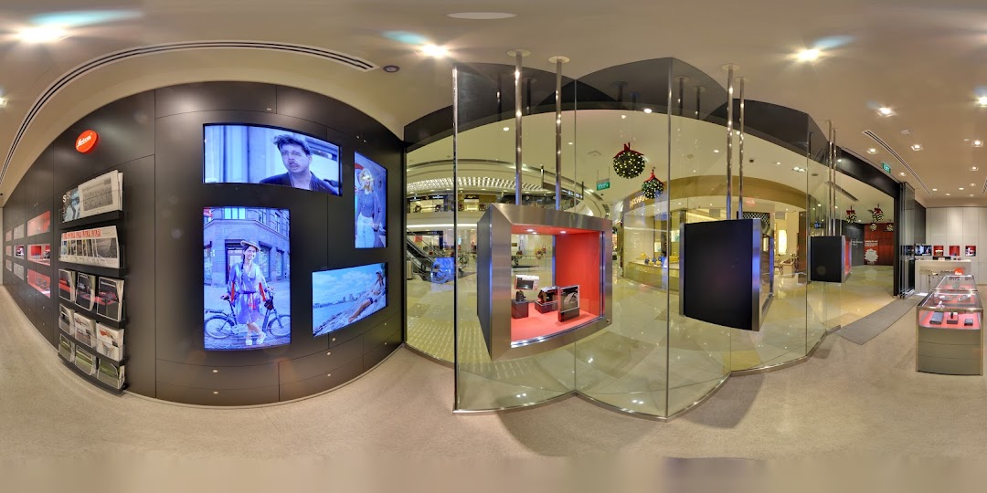 Leica Store ION Orchard