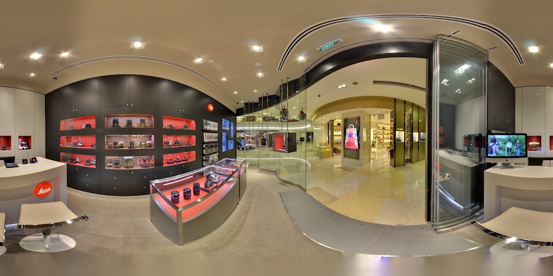 Leica Store ION Orchard