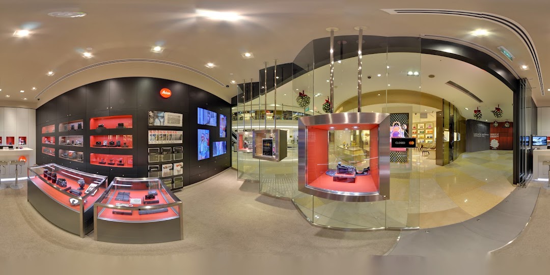 Leica Store ION Orchard