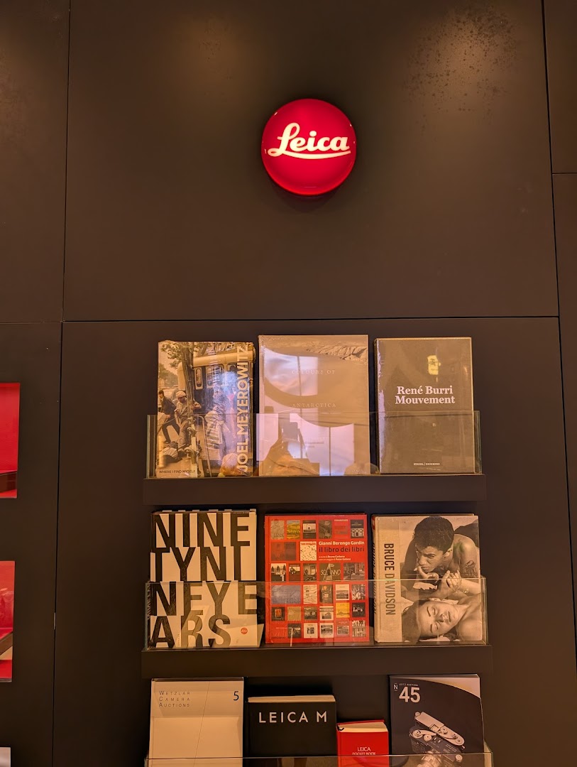 Leica Store ION Orchard