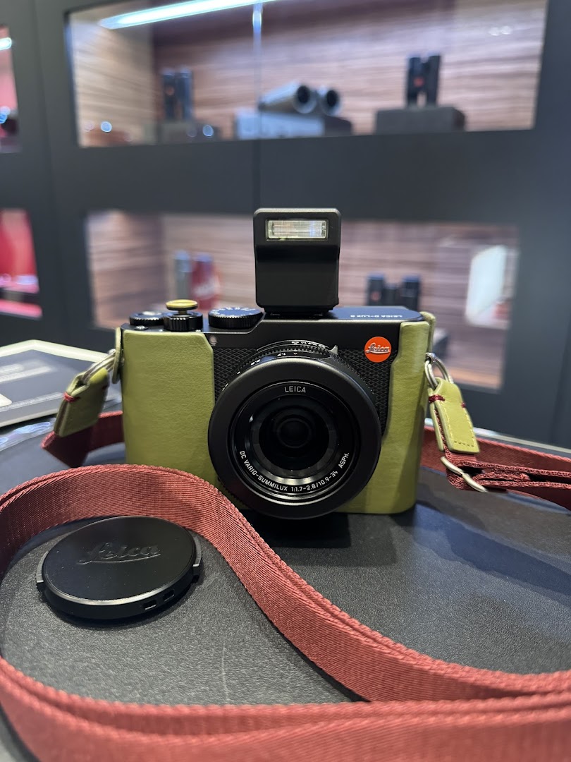 Leica Store ION Orchard