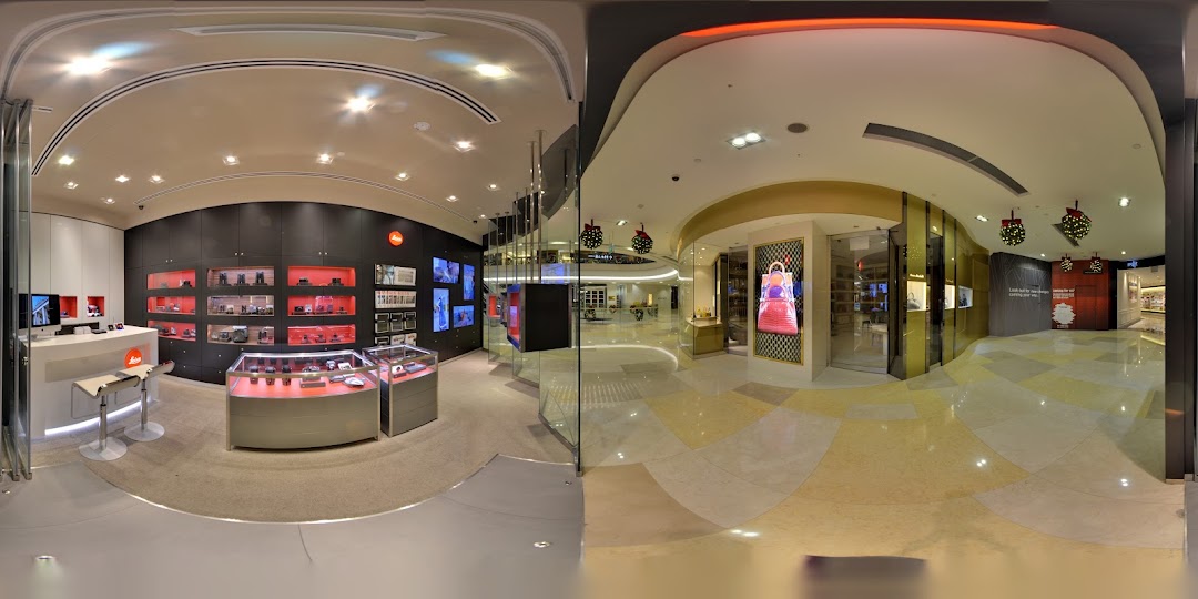 Leica Store ION Orchard