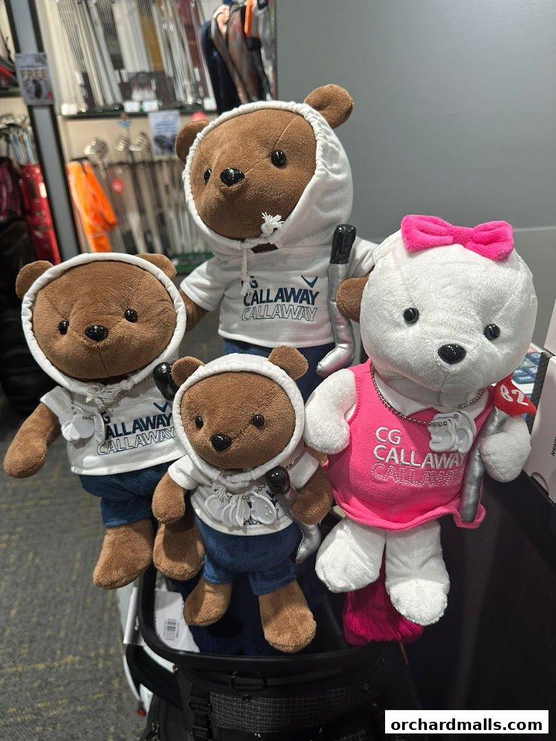 Leonian Sportique  Mandarin Gallery