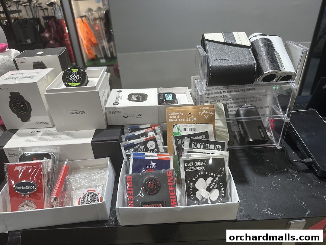 Leonian Sportique  Mandarin Gallery