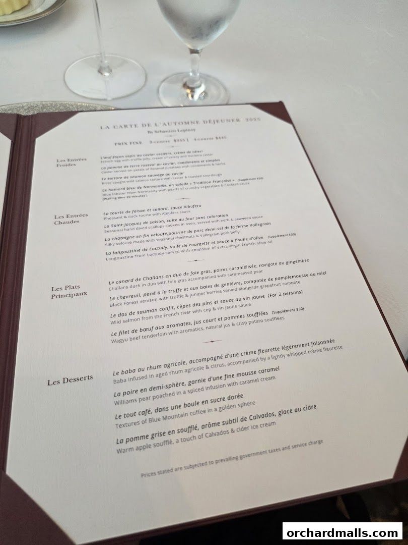 Menu page for Les Amis