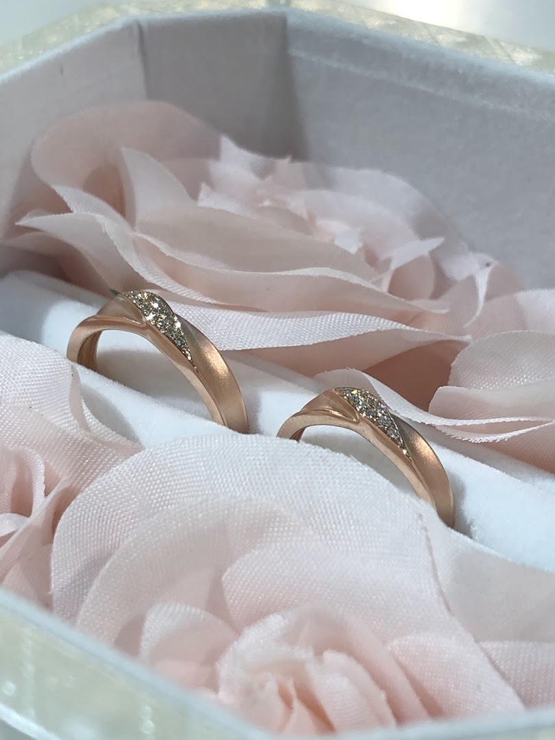 Love  Co. Ion Orchard - Engagement Diamond rings and Wedding Bands