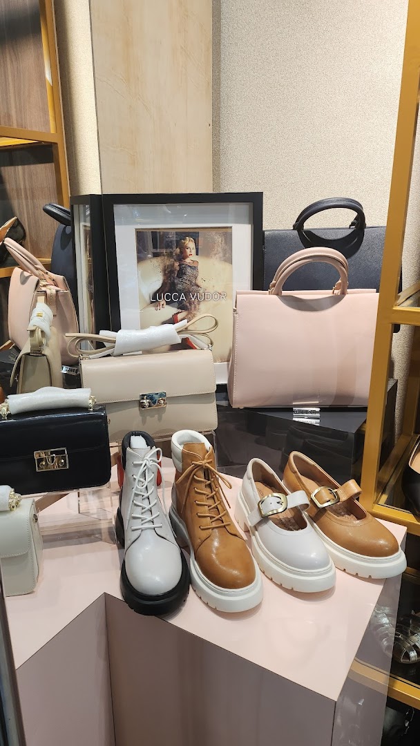 Lucca Vudor  Rad Russel