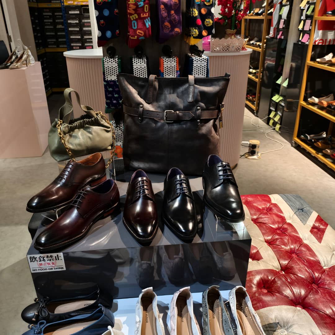 Lucca Vudor  Rad Russel