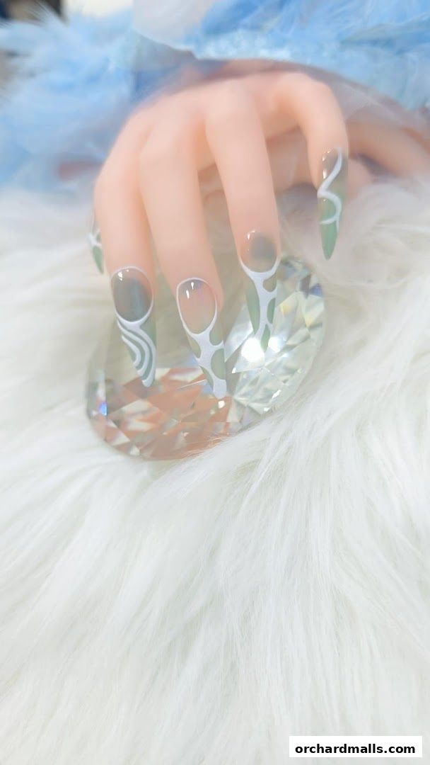 Lucky Nails and Beauty