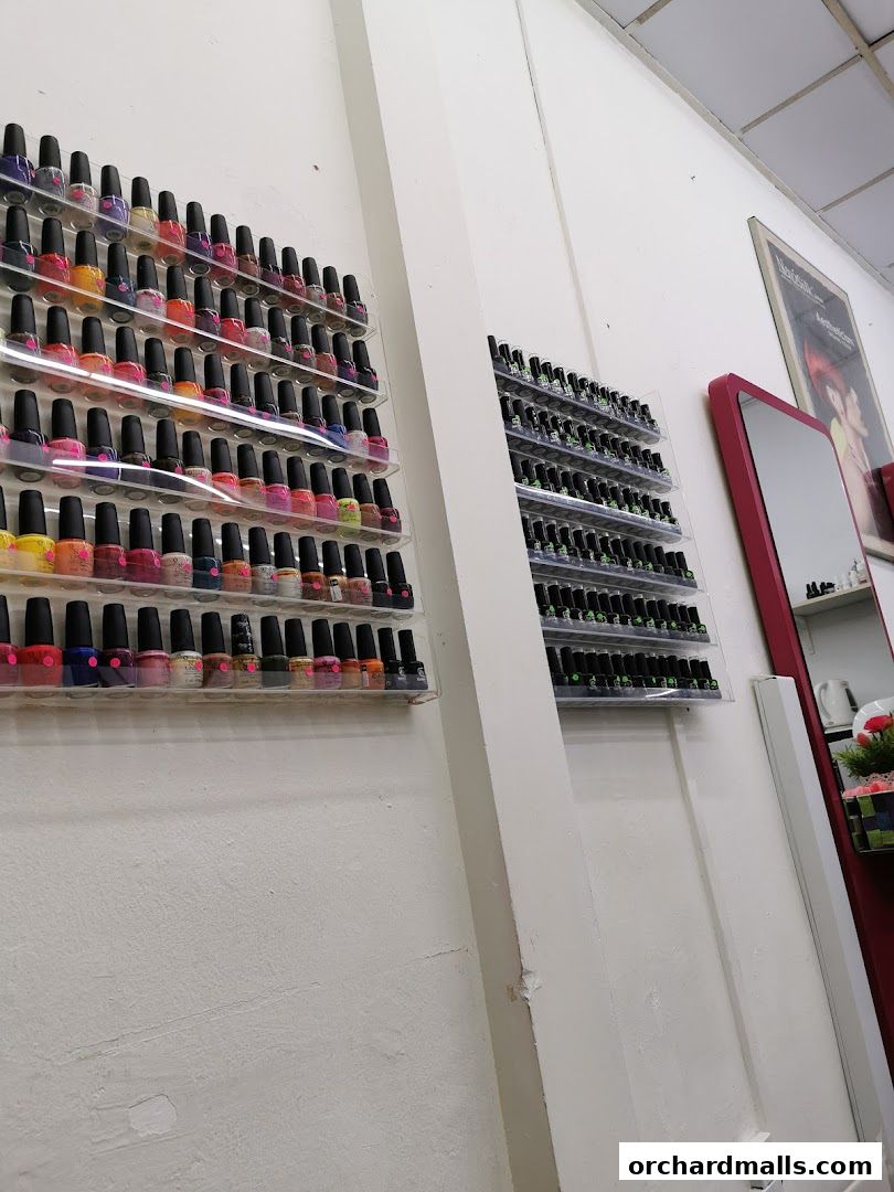 Maganda Gemini Salon