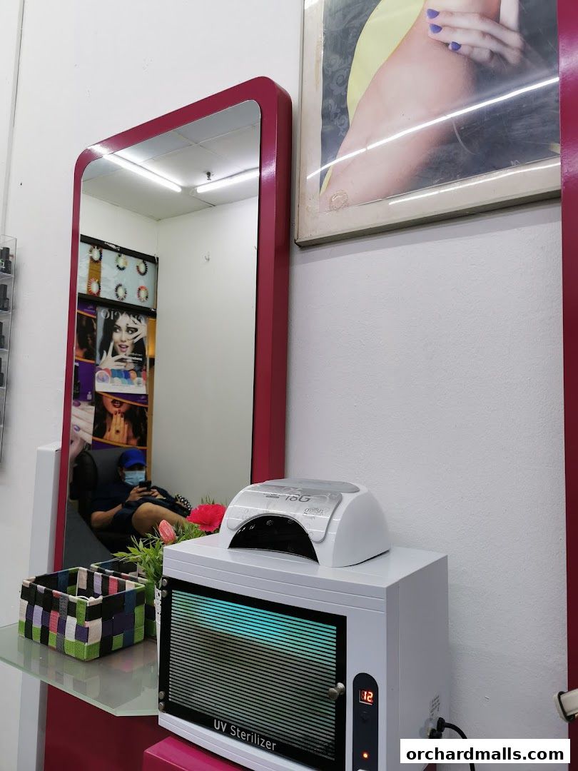 Maganda Gemini Salon