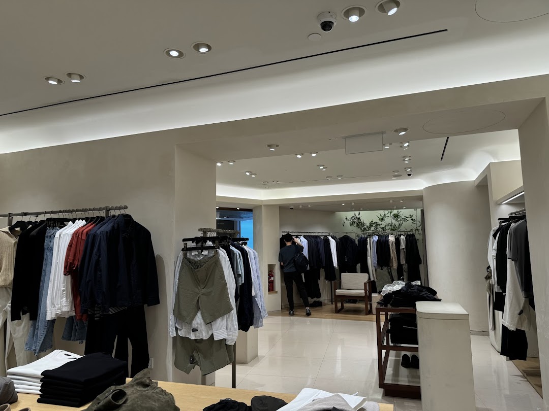 Massimo Dutti ION