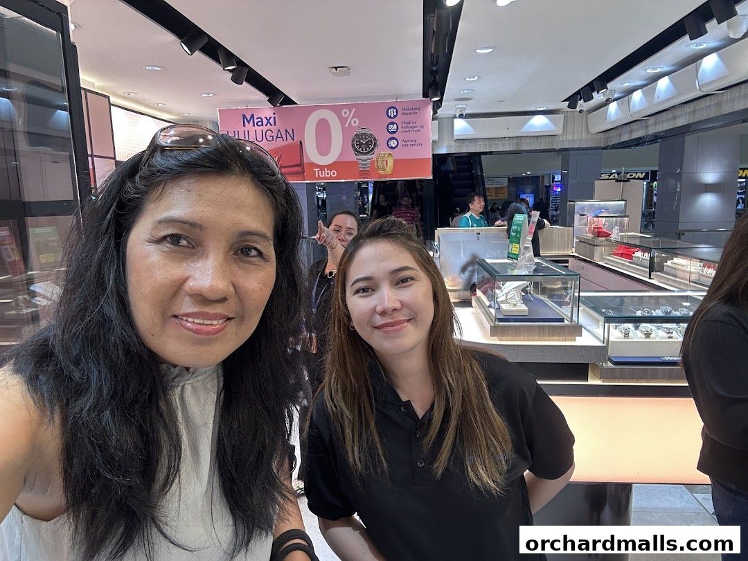 Maxi-Cash Lucky Plaza