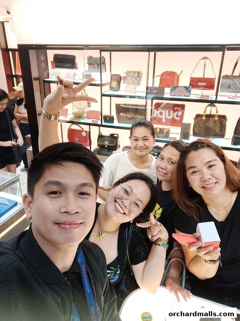 Maxi-Cash Lucky Plaza