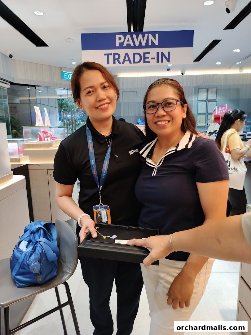 Maxi-Cash Lucky Plaza