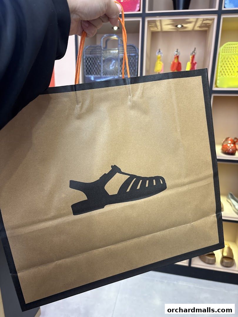 MELISSA  Wisma Atria