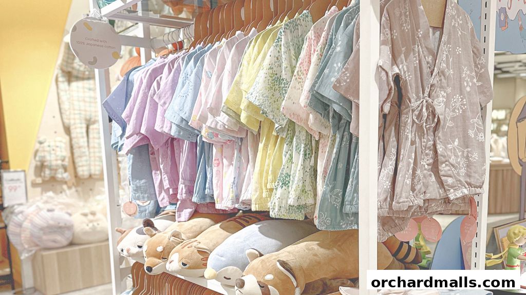 mimi mono 奈美良一 Singapore  TANGS at Tang Plaza, 2F