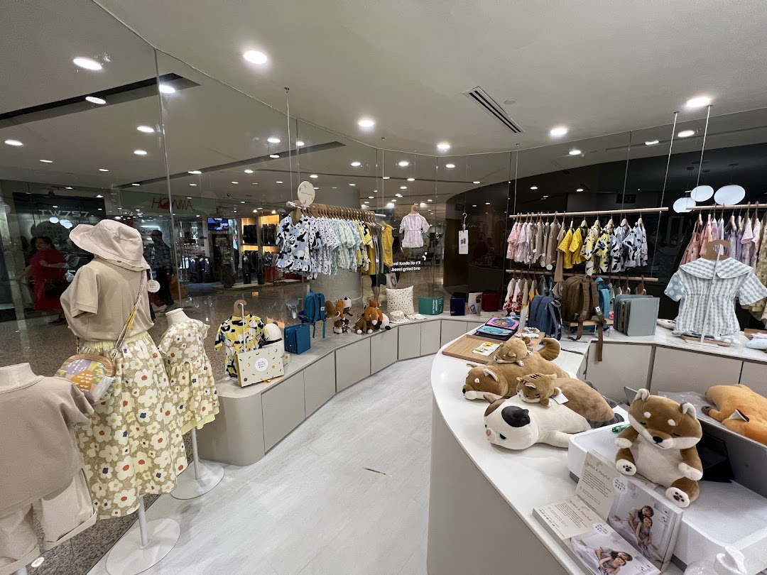 mimi mono 奈美良一 Singapore  Wheelock Place 03-13 Flagship Store