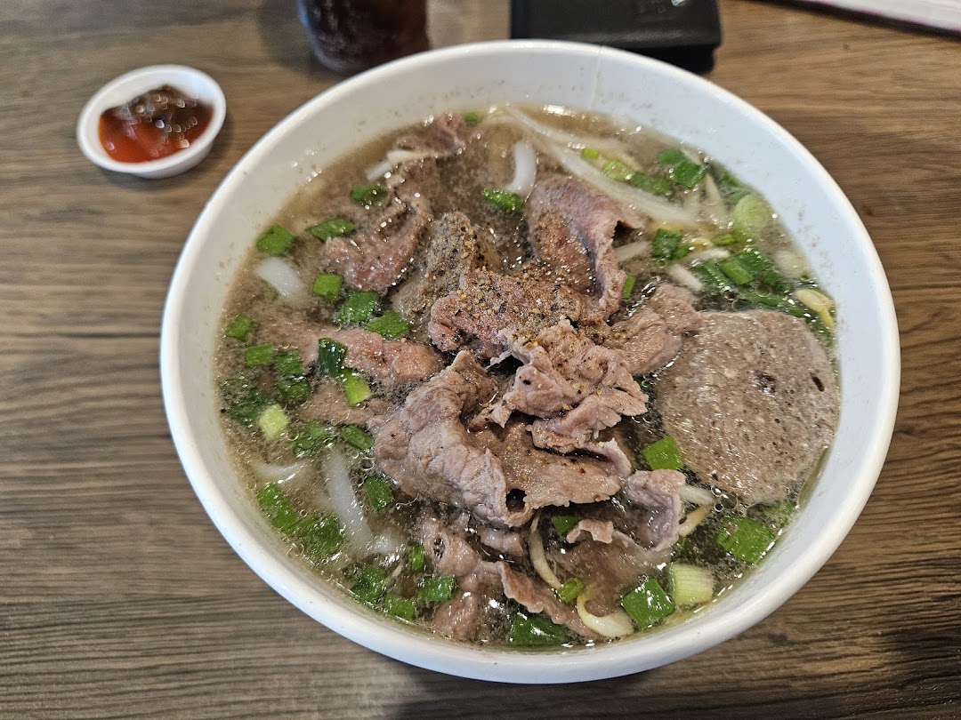 Miss Saigon Singapore - Orchard Plaza