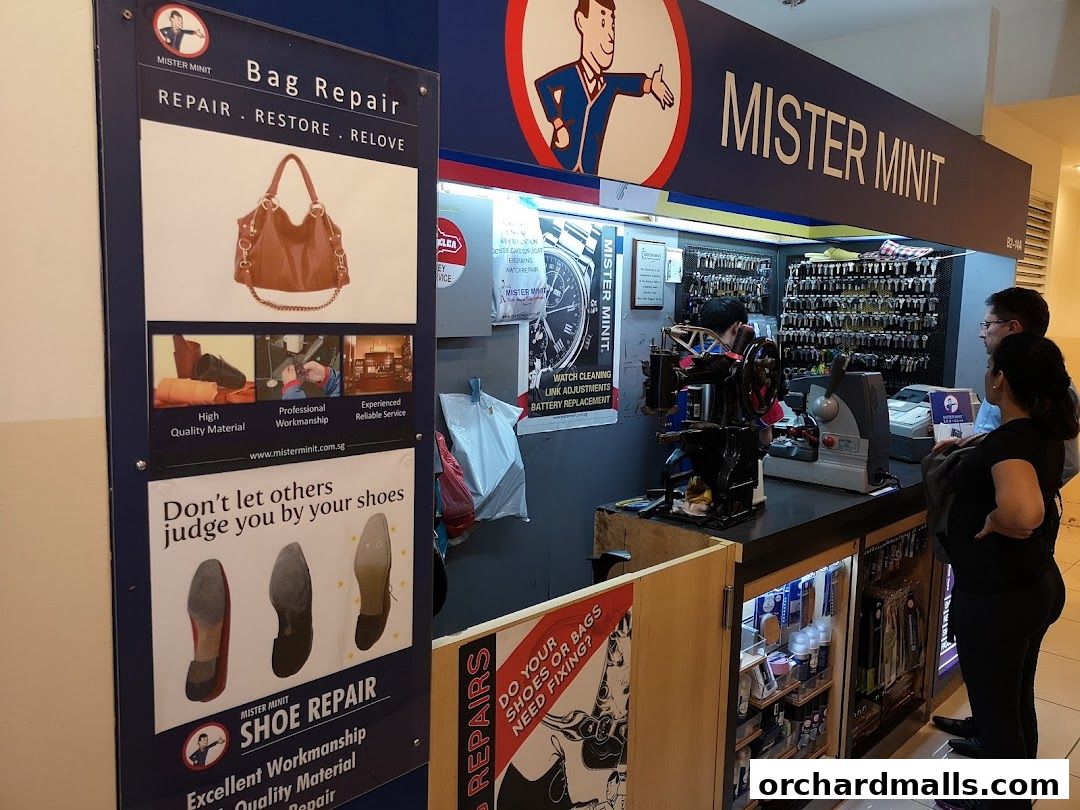 Mister Minit shop offering bag and shoe repair services, key duplication, and watch services.