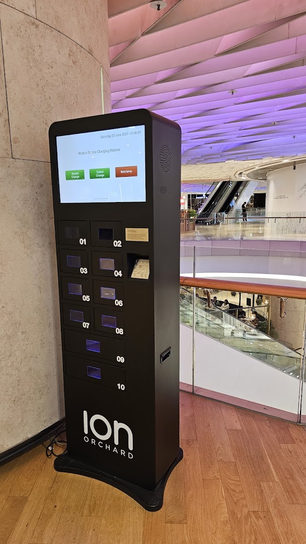 Mobile device charging station