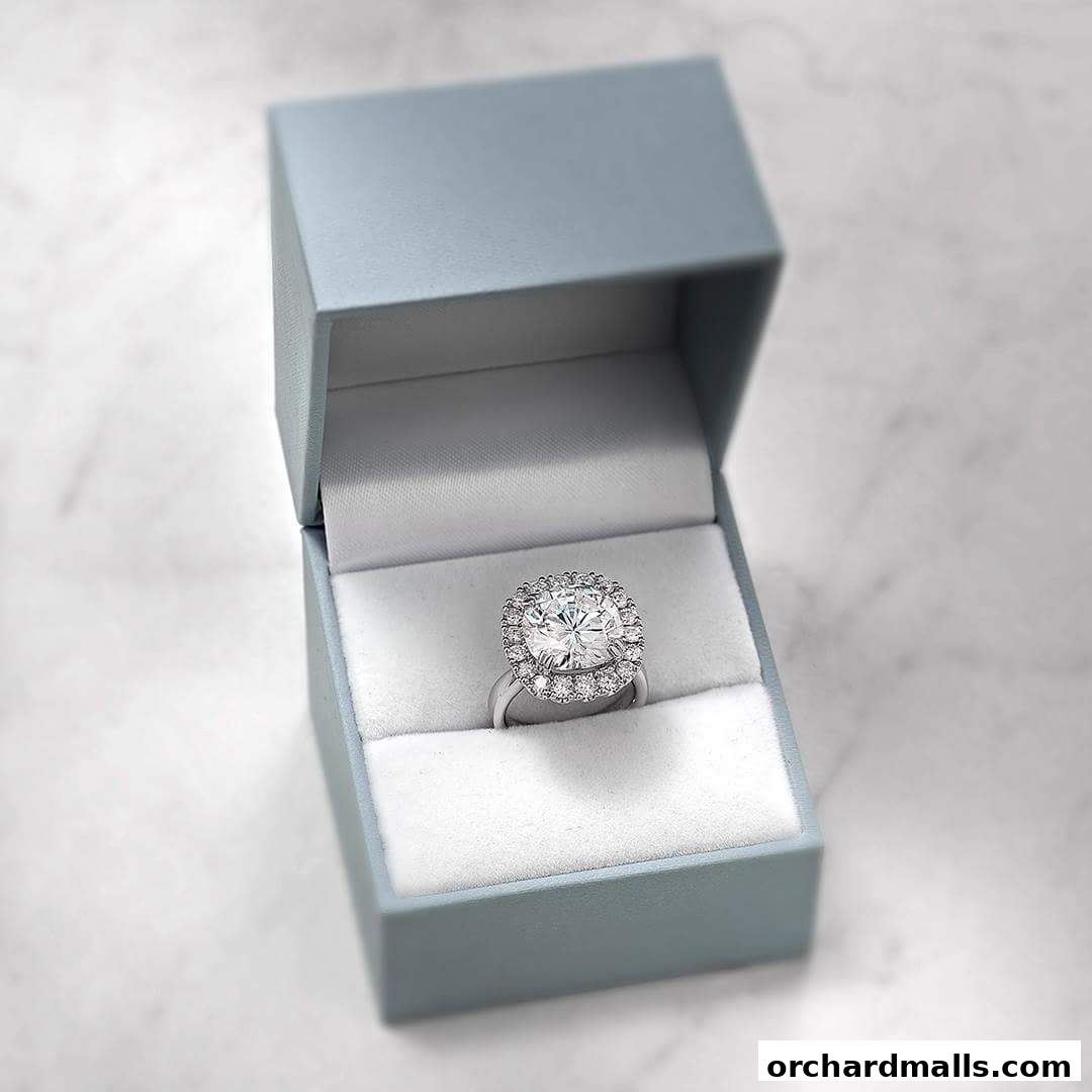 Moiss Jewelry - Viewing by appointment only