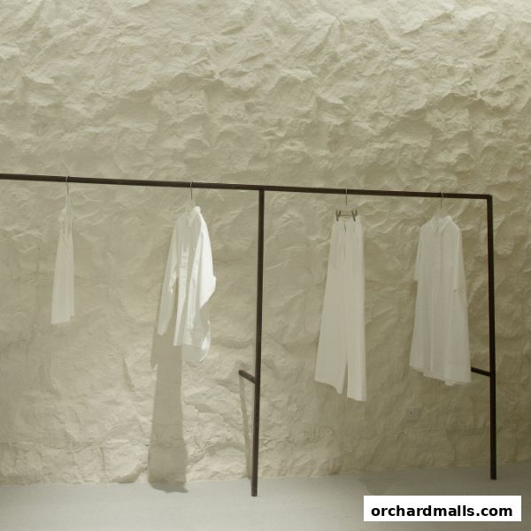 MONOLOQ  Wisma Atria