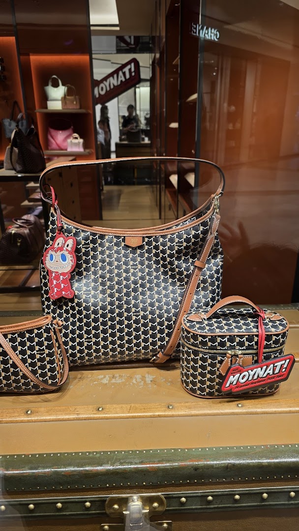 MOYNAT Singapore Takashimaya Store