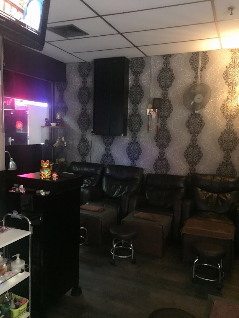 Orchard Massage by Fiji