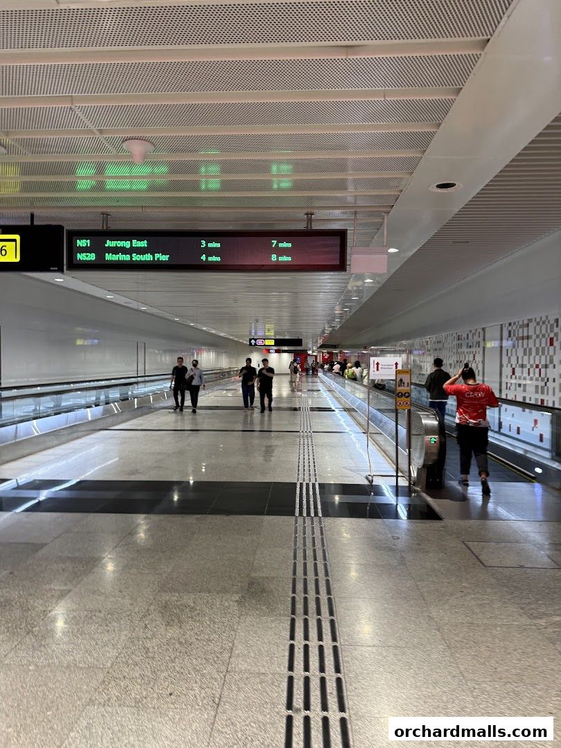 Orchard MRT Station NS22