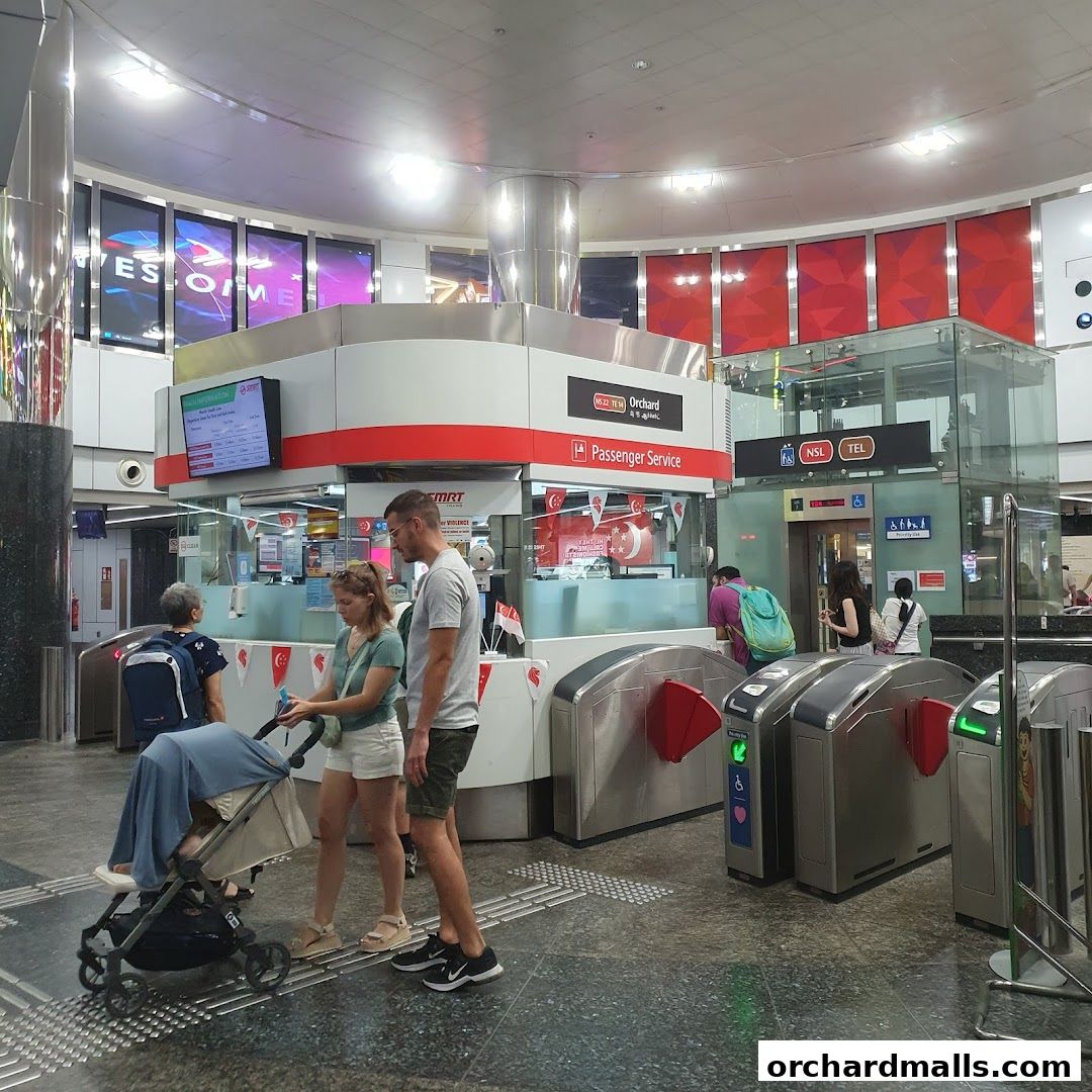 Orchard MRT Station NS22
