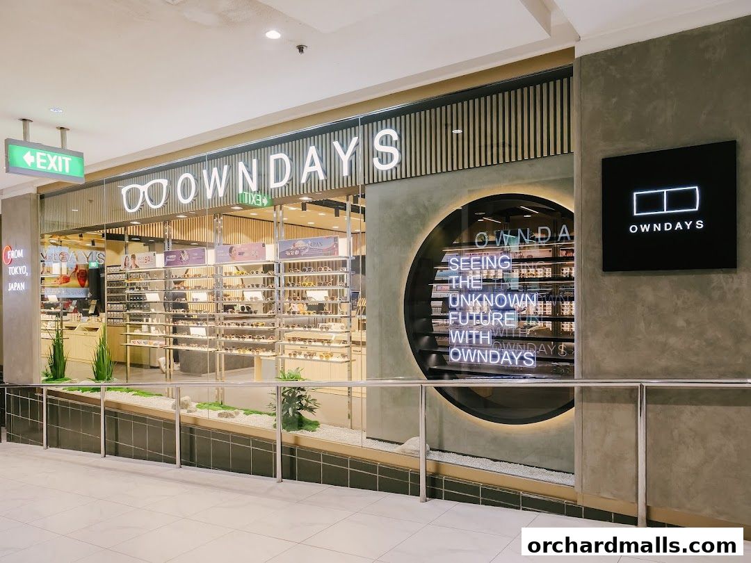 The OWNDAYS Takashimaya S.C. shop front displays a wide selection of eyeglasses.
