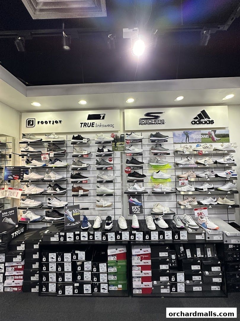 Pan-West Far East Shopping Centre