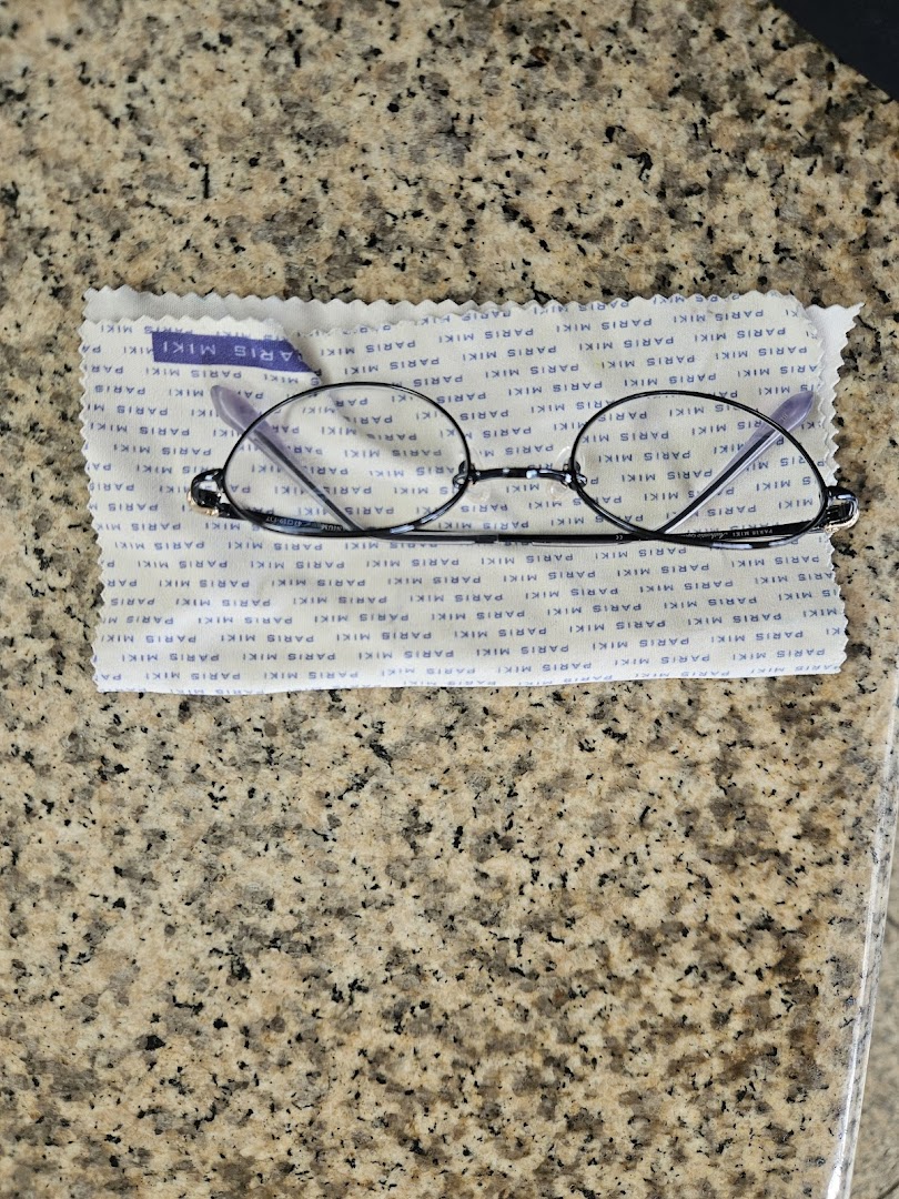 Paris Miki Takashimaya  Orthokeratology  Optician  Optometrist  Contact lens  Eye Care Professional