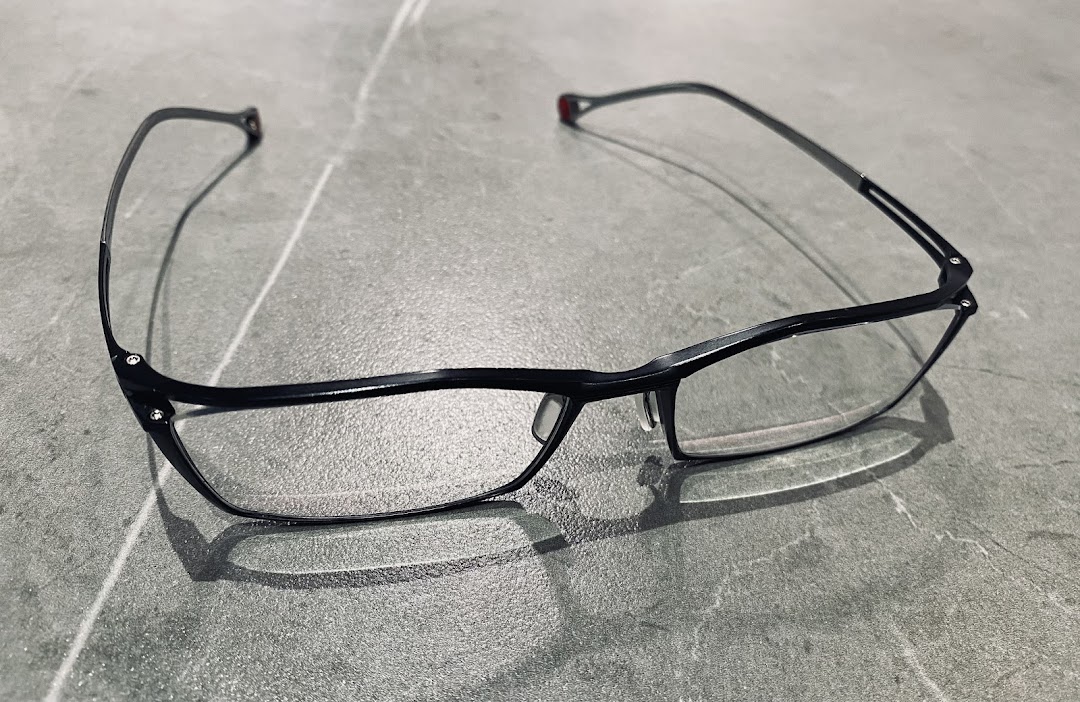 Paris Miki Takashimaya  Orthokeratology  Optician  Optometrist  Contact lens  Eye Care Professional