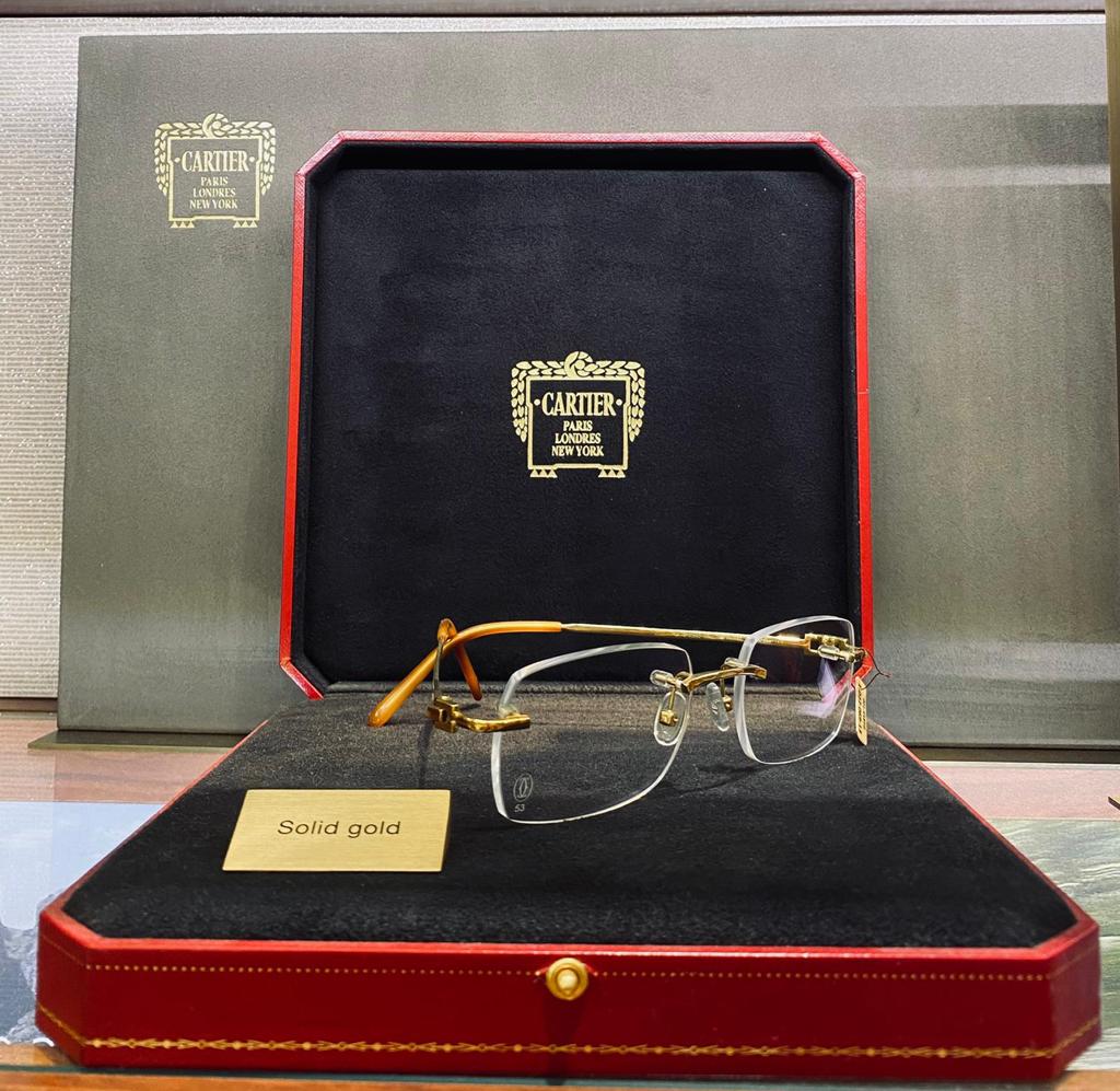 Paris Miki Takashimaya  Orthokeratology  Optician  Optometrist  Contact lens  Eye Care Professional