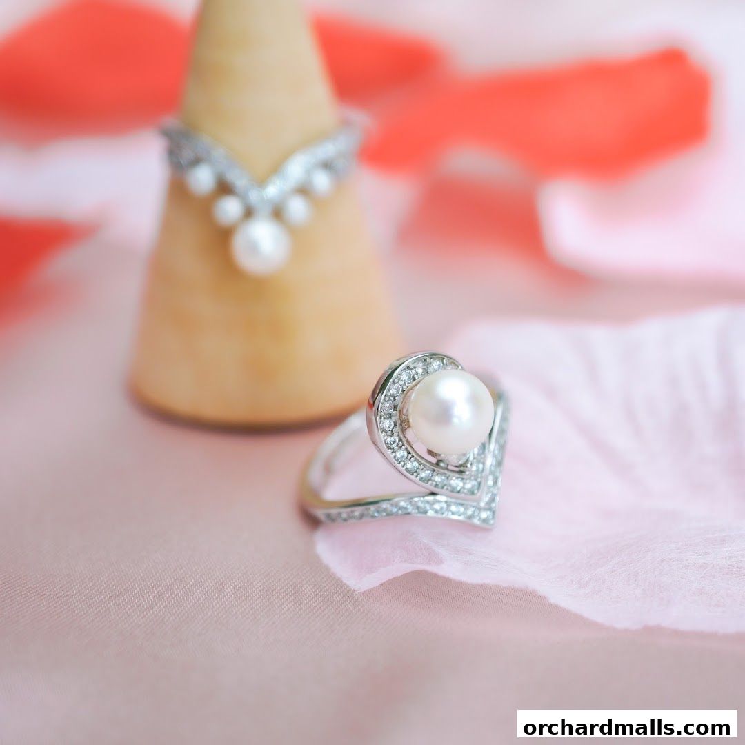 Pearly Lustre  Design Orchard