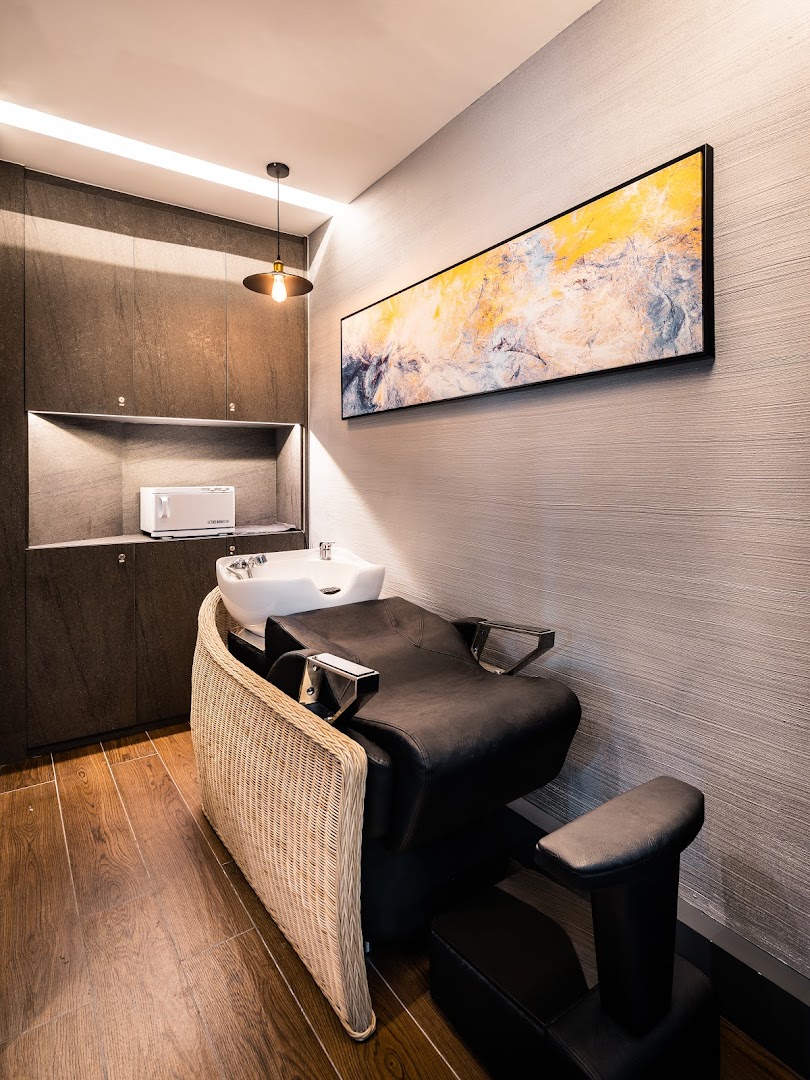 PHS HAIRSCIENCE LAB Wheelock Place